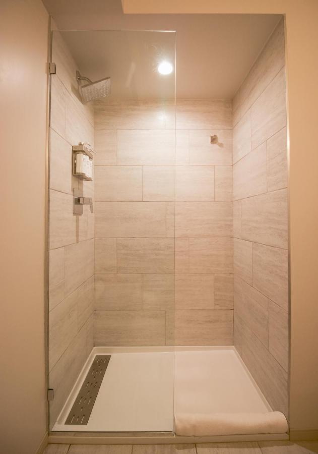 Meeting House Boutique Hotel ฟอลส์เชิร์ช ภายนอก รูปภาพ